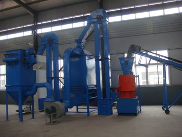 الصين 2T/H Wood Sawdust , Wheat Bran , Straw , Biomass Wood Pellet Machines المزود